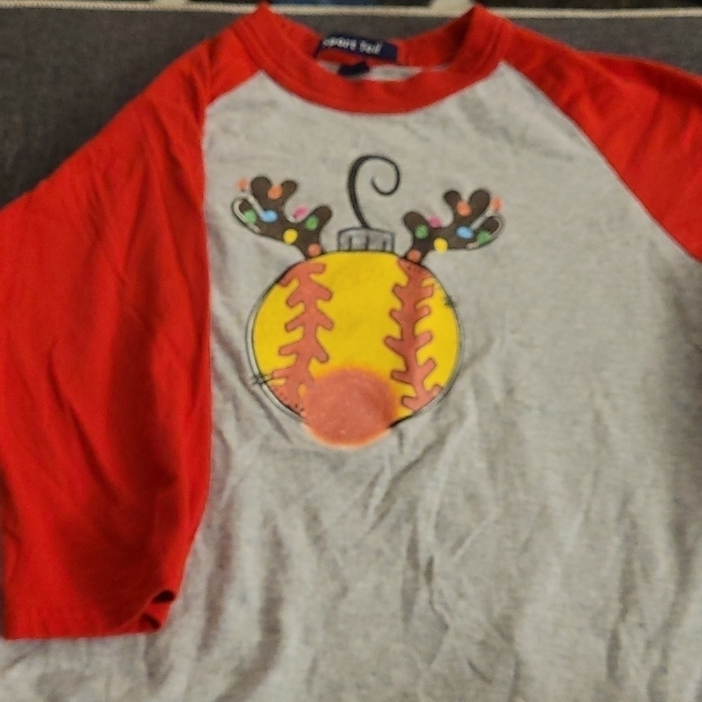 Sport Tek softball reindeer Christmas shirt sz xs 7/8 K37